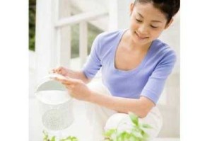 用淘米水洗头发的正确方法,怎么用淘米水洗头发的正确方法