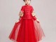 穿裙子配什么发型小孩（红色裙子配什么发型女童）