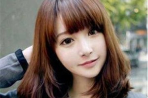 鸡蛋脸适合什么发型女（鸡蛋脸适合什么发型女）