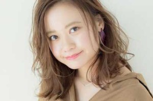 女生圆脸适合什么发型（马面裙圆脸适合的发型）