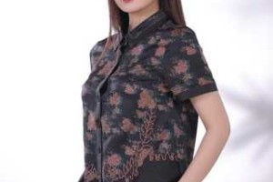 夏天梳什么发型凉快（桑蚕丝布料好还是龟裂纹香云纱的好）