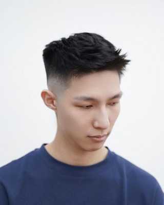 长脸型男生适合什么样的发型,长脸型适合什么样的发型男图片