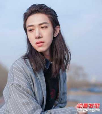 怎么留长发（男生怎么留长发）