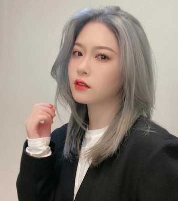 奶奶灰发色做法,奶奶灰头发怎么染配方