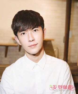 脸长的男生适合什么发型（脸长的男生适合什么发型）