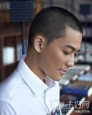 脸小但是长的男生适合什么样的发型,脸小的男生适合什么发型图片