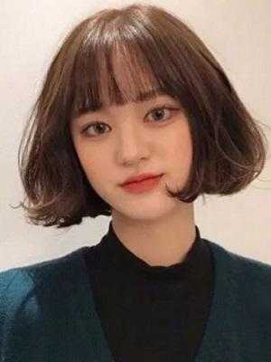 大脸适合什么短发4款短发烫发瘦脸发型,脸大适合什么短发发型女图片