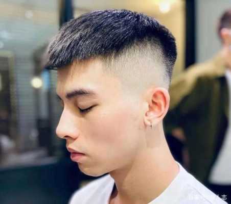 沙发发质适合什么发型（男生沙发发质适合什么发型）