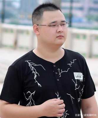 袁大头适合什么发型,男生大头适合什么发型