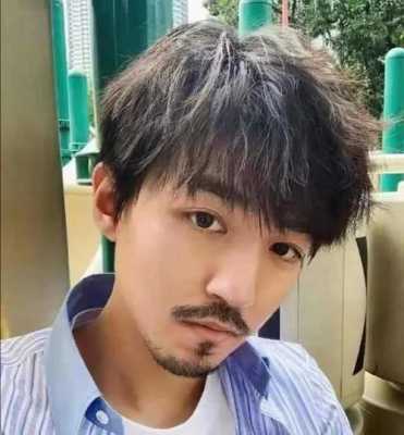 胡子怎么留好看（胡子比较稀疏怎样留造型）