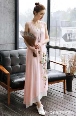 长裙适合什么发型（长裙适合什么发型女）