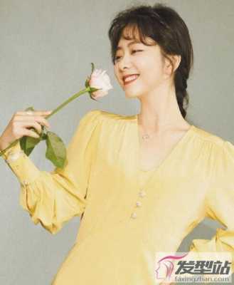 长裙适合什么发型（长裙适合什么发型女）