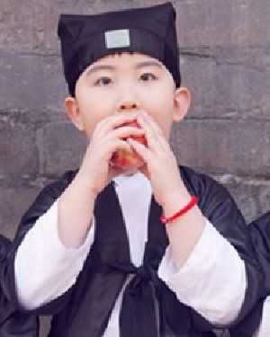 道士头发怎么扎（道士头发怎么扎男的）