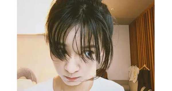 刘海一天就油是怎么回事,为什么刘海容易油但是其他地方还好