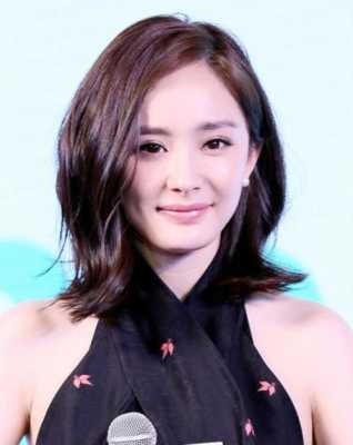 杨幂的发型叫什么（杨幂是圆头吗）