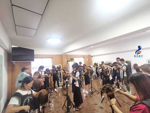 理发好学吗得多久出徒,怎么学理发能快速出师呢