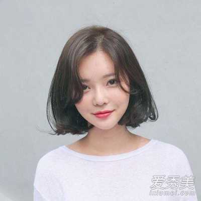 内扣短发适合什么脸型（内扣短发适合什么脸型女）