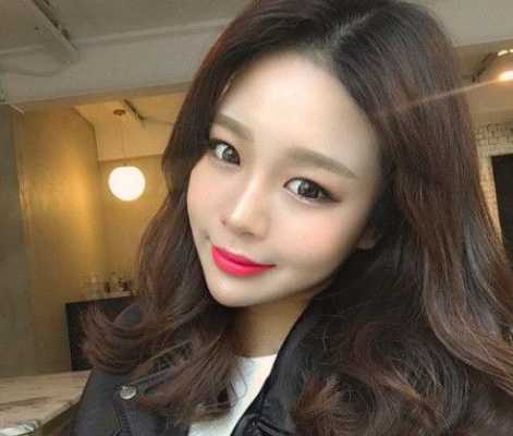 头发厚的人适合什么发型（为什么头发很厚很蓬松）