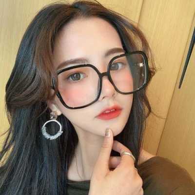 短脸适合什么眼镜