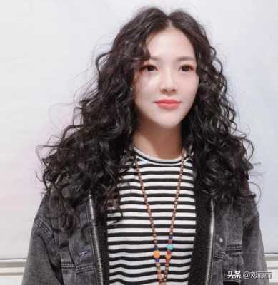 胖子适合烫什么发型（胖子适合烫什么发型好看）