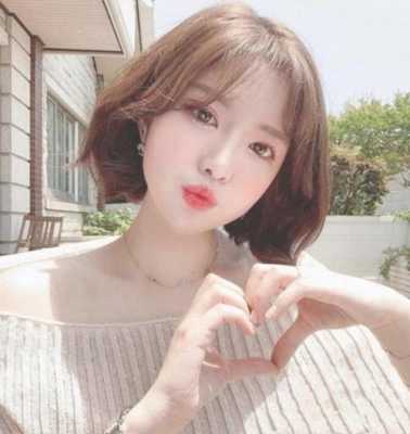 大脸夏天适合什么发型（大脸夏天适合什么发型女）