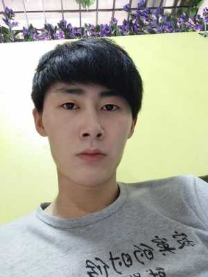 长得显年轻怎么办,男人怎么显年轻