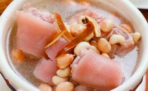 丰胸食物都有哪些呢,吃什么对丰胸有帮助呢