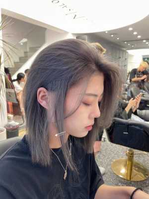 漂过的头发要多久才掉色,漂头发是什么颜色的