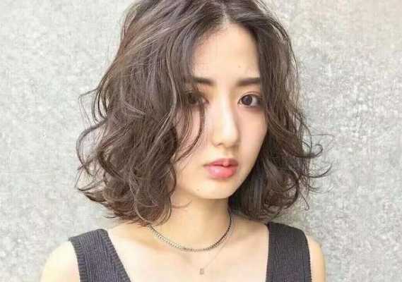 头发少短发适合什么发型（头发少短发适合什么发型图片）