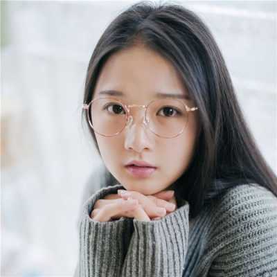 头大脸圆适合什么眼镜,