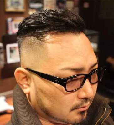 50岁到60岁男士适合什么发型?简单造型中年大叔一样魅力四射,头大什么发型好看男