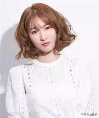 脸又圆又胖，自然卷，留什么发型好看？易打理,脸胖适合什么发型女