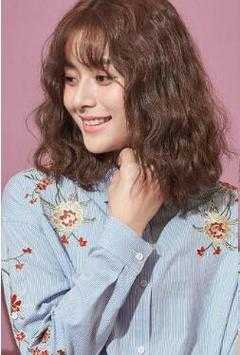 卷发短发发型盘点，烫卷后的短发更时髦,流行什么短发型女