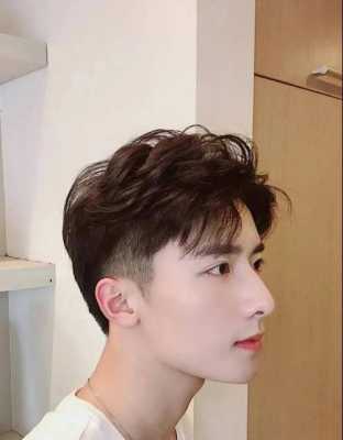 男生什么发型好（男生什么发型好看 帅气）