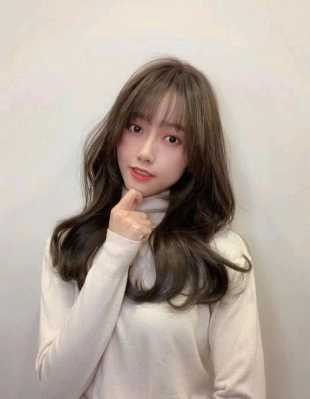 颧骨高适合卷毛吗,颧骨高什么发型好看女
