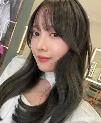 什么肤色适合什么发色（女生适合什么发色）