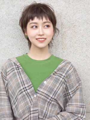 圆脸适合什么短发发型（圆脸适合什么短发发型女）