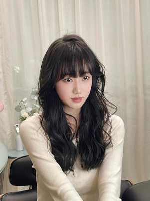 烫什么卷发好看（烫什么卷发好看不用打理）