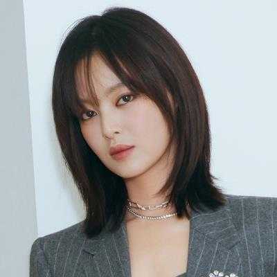 圆脸适合什么长发（圆脸适合什么长发还是短发）