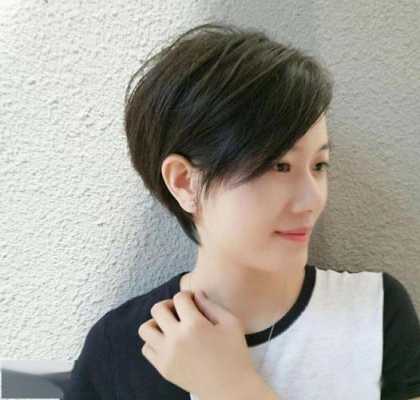 短发剪什么发型好看（到脖子的短发剪个什么发型好看）