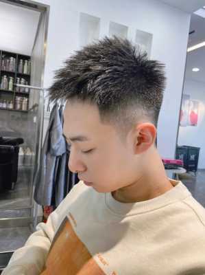 头发怎么剪才好看（男生剪头发怎么剪才好看）