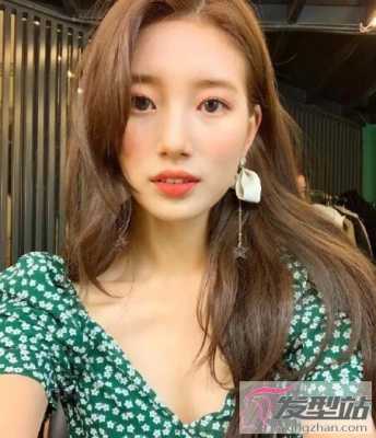 为什么说烫了的头发染了颜色好看,卷发什么颜色好看图片