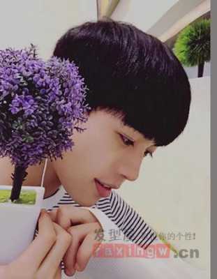 锅盖头怎么剪（锅盖头怎么剪）