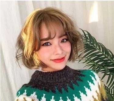 冬天适合什么发型（啥季节剪头最好）