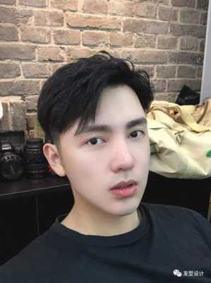 男生剪什么头发好看（头发密的男生剪什么头发好看）