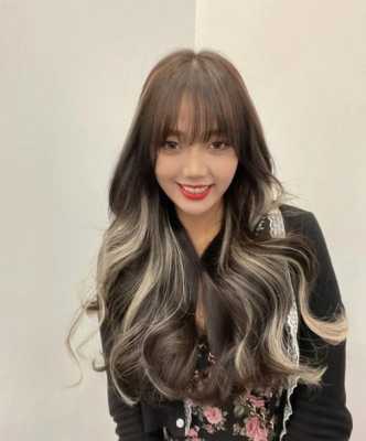 女生头发什么颜色好看（女生头发什么颜色好看图片）
