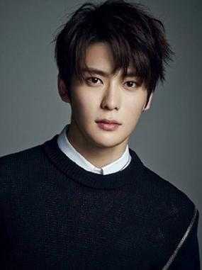圆脸适合什么长发型（圆脸适合什么长发型男）