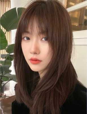 大圆脸适合什么发型女（大圆脸适合什么发型女图片）