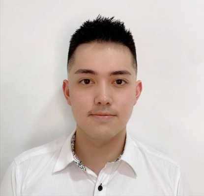 胖子脸大适合什么发型（胖子脸大适合什么发型男）