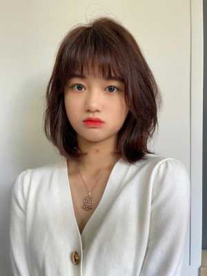 披肩发怎么打理好看,披肩发怎么烫好看图片